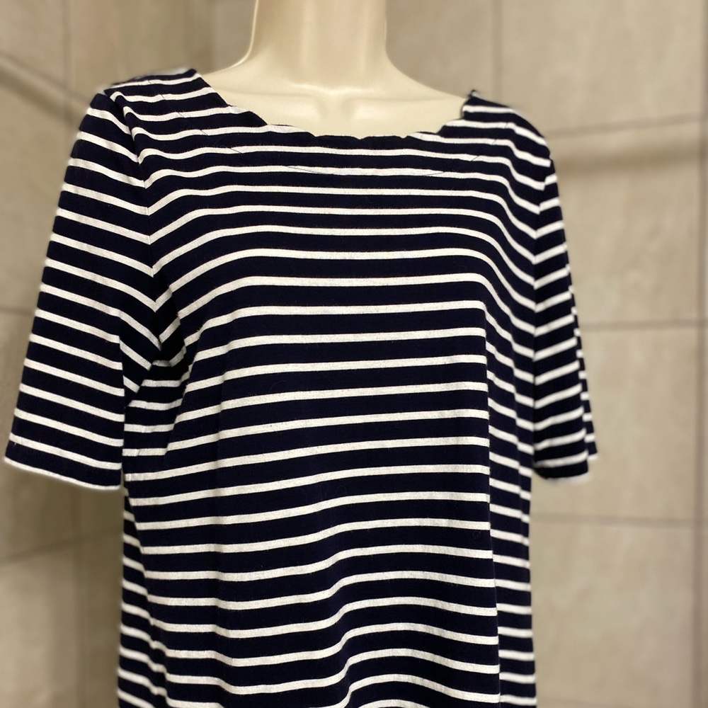 EUC Talbots navy/white striped short sleeved top with scalloped neckline, size L